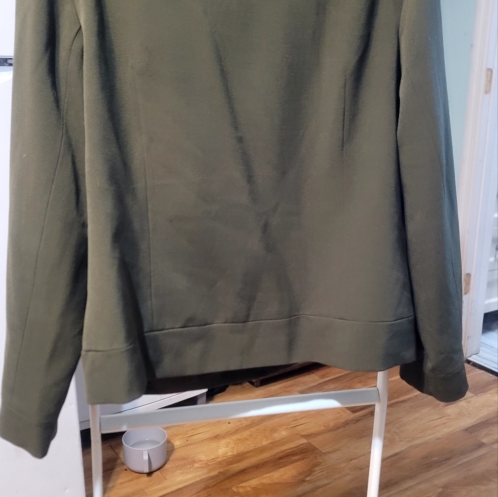 Sag Harbor Ladies Size 12 Moss Green Jacket Full Zip Front Long sleeves Collared - Picture 11 of 16